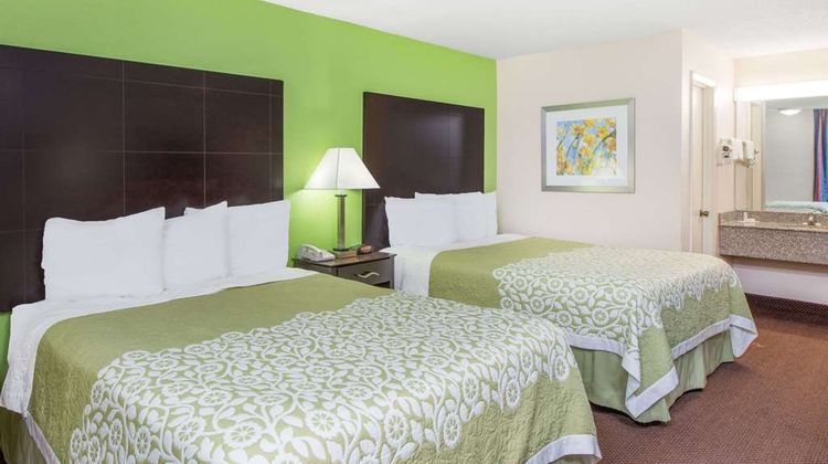 Days Inn Calvert City Room