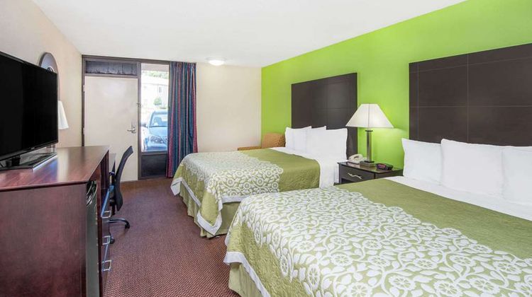 Days Inn Calvert City Room