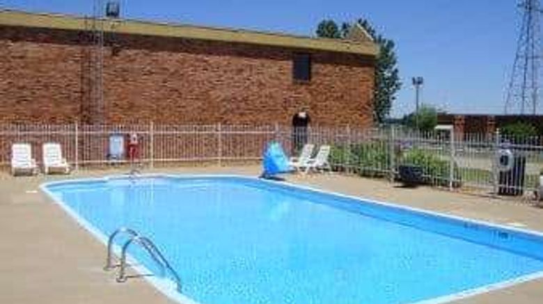 <b>Days Inn Calvert City Pool</b>. Images powered by <a href="https://iceportal.shijigroup.com/" title="IcePortal" target="_blank">IcePortal</a>.