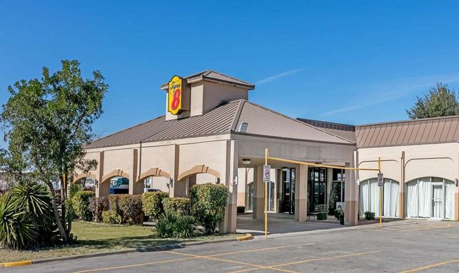 Super 8 Ft Stockton Exterior
