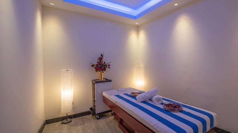 <b>Ramada Al Qassim Hotel and Suites Spa</b>. Images powered by <a href="https://iceportal.shijigroup.com/" title="IcePortal" target="_blank">IcePortal</a>.