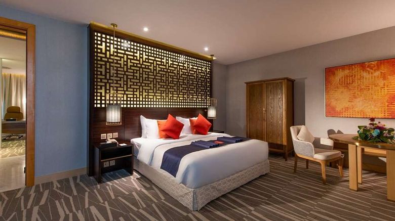 <b>Ramada Al Qassim Hotel and Suites Suite</b>. Images powered by <a href="https://iceportal.shijigroup.com/" title="IcePortal" target="_blank">IcePortal</a>.