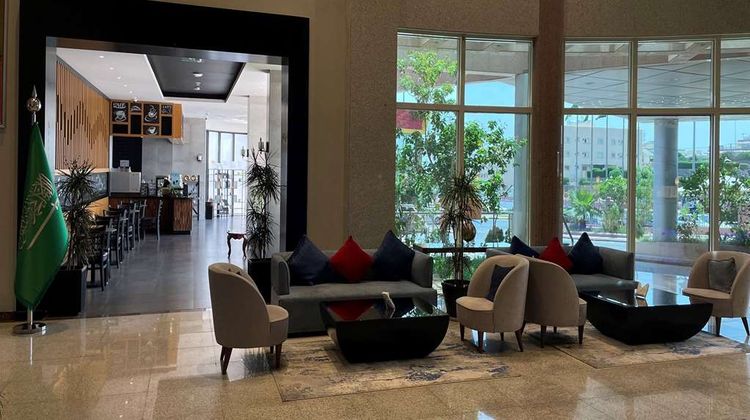 Ramada Al Qassim Hotel and Suites Lobby