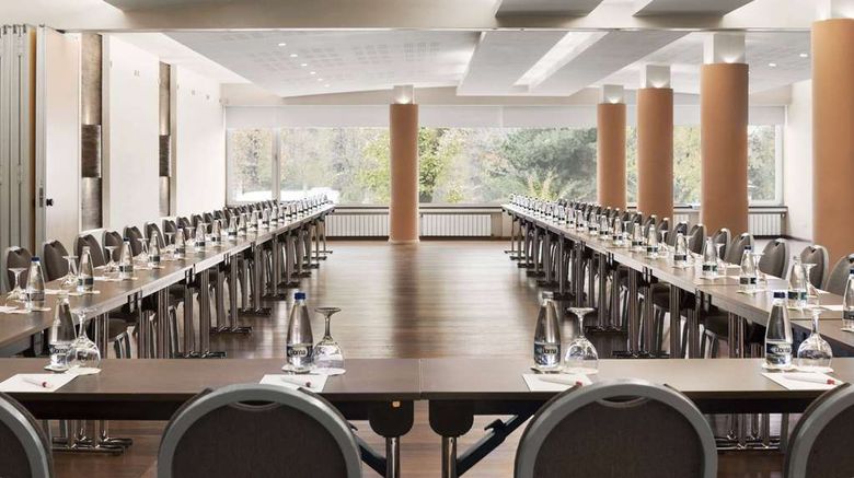 <b>Ramada Bucharest Parc Meeting</b>. Images powered by <a href="https://iceportal.shijigroup.com/" title="IcePortal" target="_blank">IcePortal</a>.