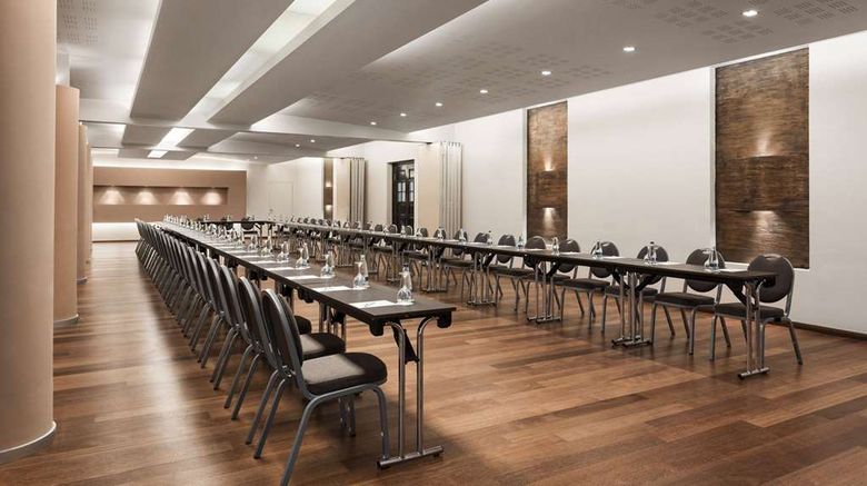 <b>Ramada Bucharest Parc Meeting</b>. Images powered by <a href="https://iceportal.shijigroup.com/" title="IcePortal" target="_blank">IcePortal</a>.