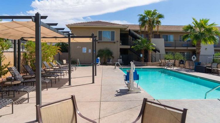 Days Inn by Wyndham, Lake Havasu Pool