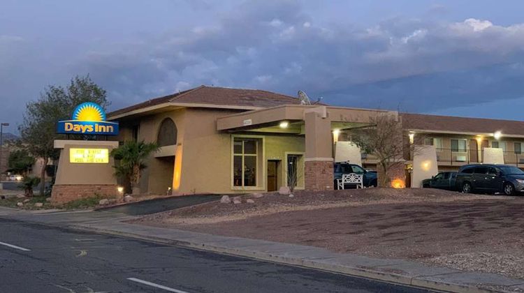 Days Inn by Wyndham, Lake Havasu Exterior
