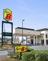 Super 8 Oxford