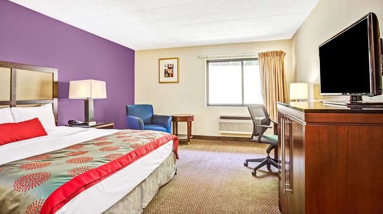 Ramada Rockaway Room