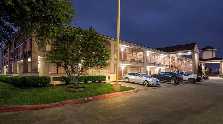 Super 8 Grand Prairie Southwest Exterior