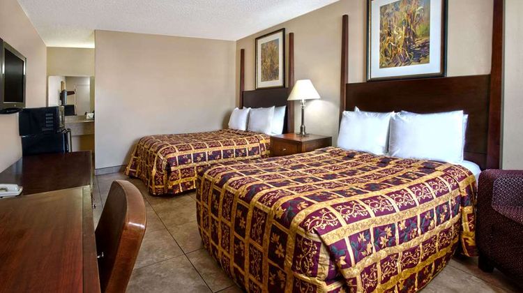 Knights Inn Orlando Room