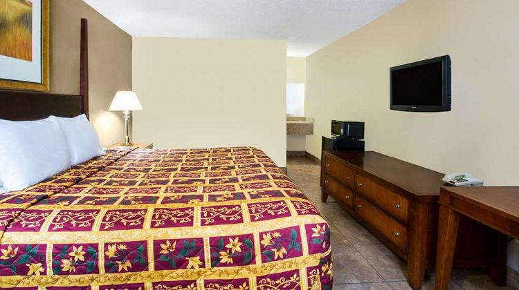 Knights Inn Orlando Room