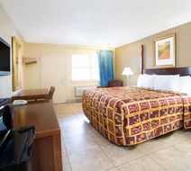 Knights Inn Orlando Room
