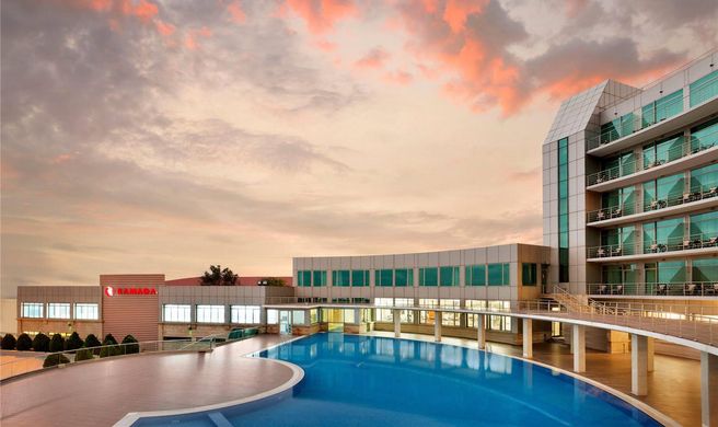 Ramada Baku Exterior