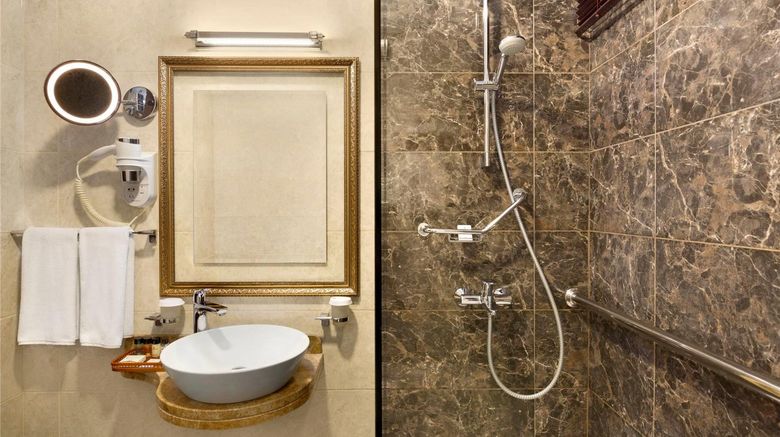 <b>Ramada Baku Room</b>. Images powered by <a href="https://iceportal.shijigroup.com/" title="IcePortal" target="_blank">IcePortal</a>.