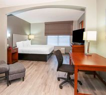 Wingate by WyndhamTuscaloosa Room
