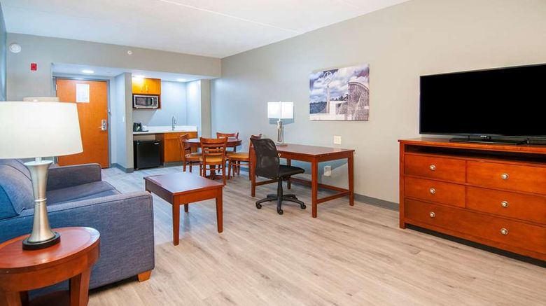 <b>Wingate by WyndhamTuscaloosa Room</b>. Images powered by <a href="https://iceportal.shijigroup.com/" title="IcePortal" target="_blank">IcePortal</a>.