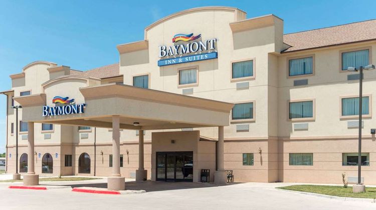 Baymont Inn & Suites Perryton Exterior