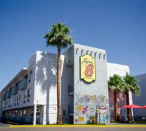 Super 8 North Strip/Fremont Street Area Exterior