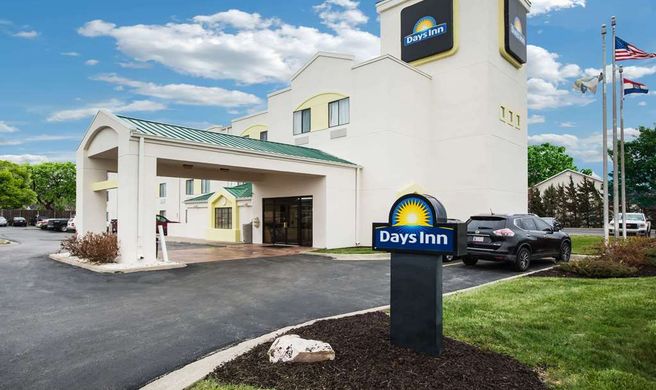 Days Inn Blue Springs Exterior