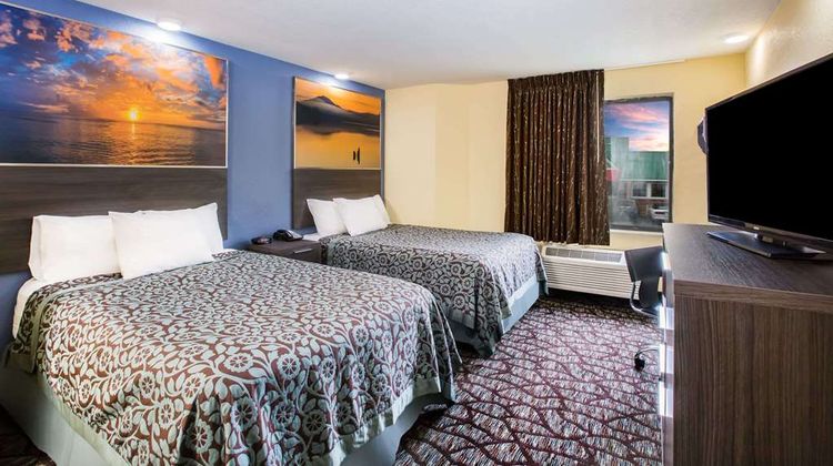 Days Inn Blue Springs Room