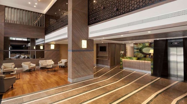 <b>Ramada Istanbul Old City Lobby</b>. Images powered by <a href="https://iceportal.shijigroup.com/" title="IcePortal" target="_blank">IcePortal</a>.