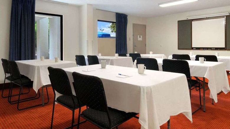 <b>Baymont Inn & Suites Macon/Riverside Dr Meeting</b>. Images powered by <a href="https://iceportal.shijigroup.com/" title="IcePortal" target="_blank">IcePortal</a>.