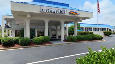 Baymont Inn & Suites Macon/Riverside Dr
