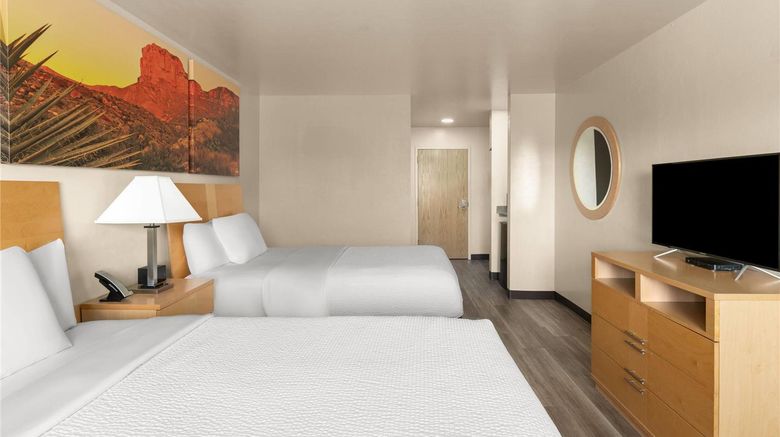 <b>Days Inn Chino Valley Room</b>. Images powered by <a href="https://iceportal.shijigroup.com/" title="IcePortal" target="_blank">IcePortal</a>.