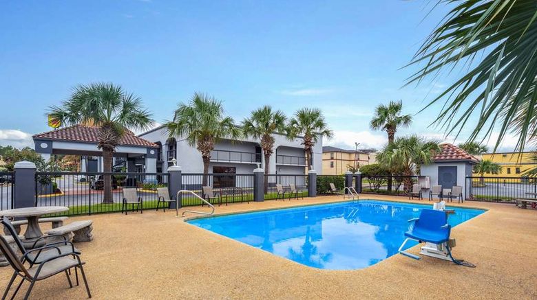 <b>Baymont Inn/Stes Mobile/Tillmans Corner Pool</b>. Images powered by <a href="https://iceportal.shijigroup.com/" title="IcePortal" target="_blank">IcePortal</a>.