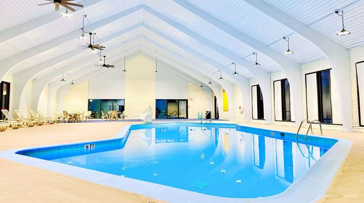 Days Inn Rutland/Killington Area Pool