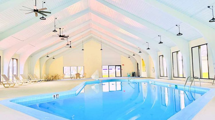 Days Inn Rutland/Killington Area Pool