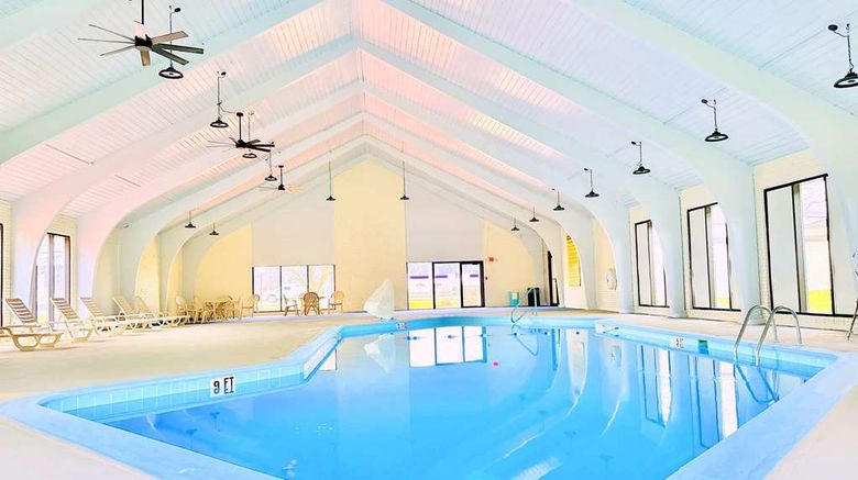 <b>Days Inn Rutland/Killington Area Pool</b>. Images powered by <a href="https://iceportal.shijigroup.com/" title="IcePortal" target="_blank">IcePortal</a>.