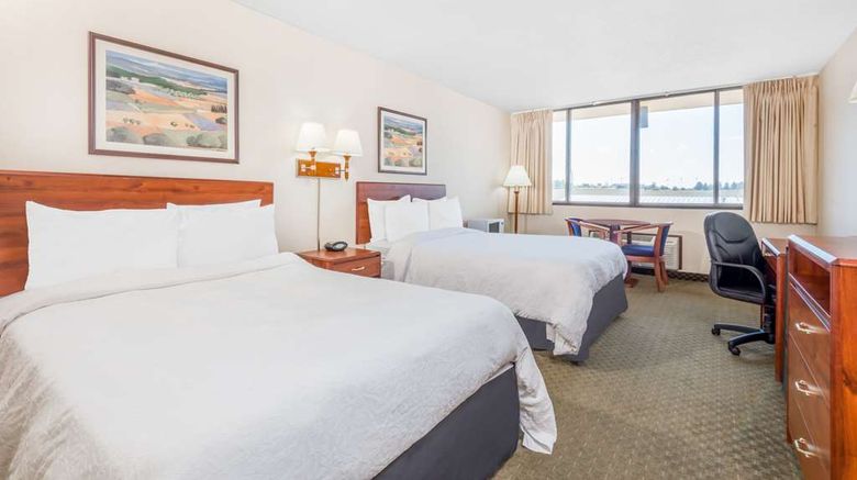 <b>Howard Johnson Inn, Gillette Room</b>. Images powered by <a href="https://iceportal.shijigroup.com/" title="IcePortal" target="_blank">IcePortal</a>.