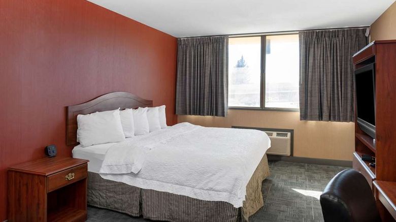 <b>Howard Johnson Inn, Gillette Suite</b>. Images powered by <a href="https://iceportal.shijigroup.com/" title="IcePortal" target="_blank">IcePortal</a>.