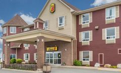 Super 8 Windsor
