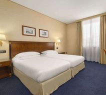 Ramada Naples Room
