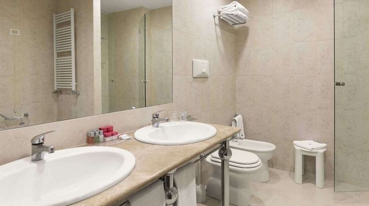 Ramada Naples Room