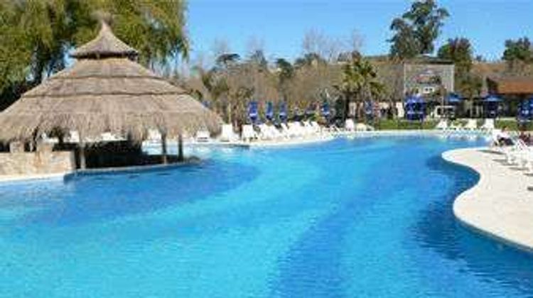 Howard Johnson Hotel & Marinas Resort Pool