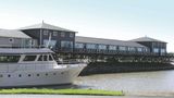 Howard Johnson Hotel & Marinas Resort Exterior