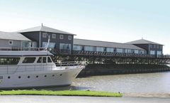 Howard Johnson Hotel & Marinas Resort