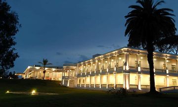 Howard Johnson Sierras Hotel & Casino