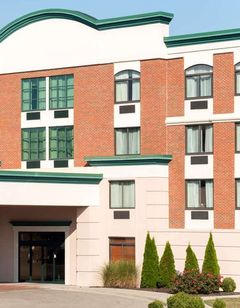 Wingate by Wyndham Dayton - Fairborn