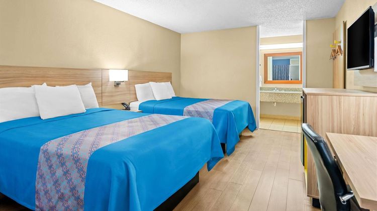 Days Inn Lafayette/Airport Room