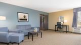 Wyndham Garden Texarkana Suite