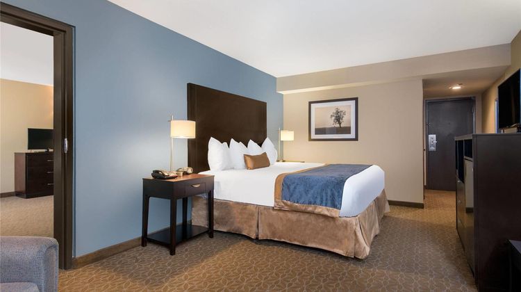Wyndham Garden Texarkana Suite