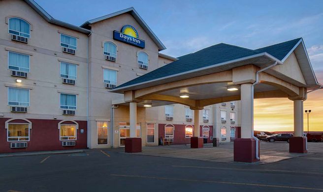 Days Inn Dawson Creek Exterior
