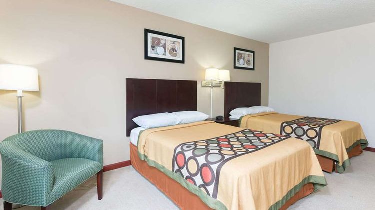 Super 8 Beaver Falls Room