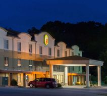 Super 8 Beaver Falls Exterior