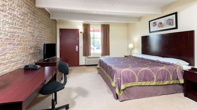 Super 8 Beaver Falls Room